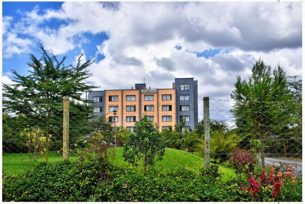 Peaks Hotel Nanyuki Zewnętrze zdjęcie
